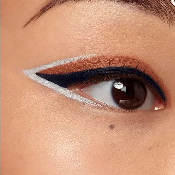 MAYBELLINE TATOO STUDIO SPARKLING SILVER EYELINER PENCIL - Picture 4 of 5